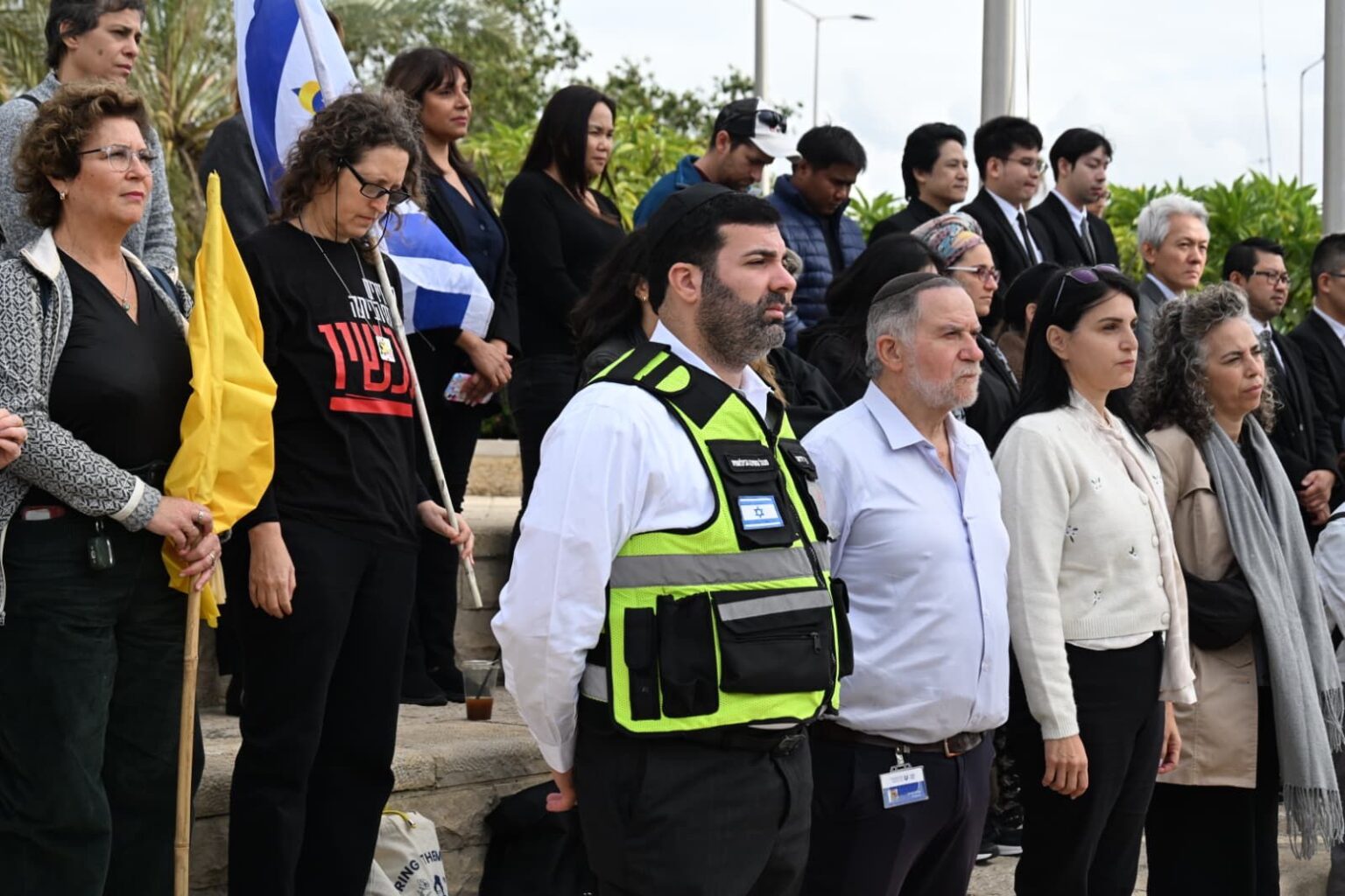 ארגון זק״א השתתף בטקס הנחת זר לחטוף חלל ששב מעזה