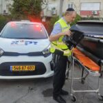 מתנדב זקא בפעילות חסד של אמת
