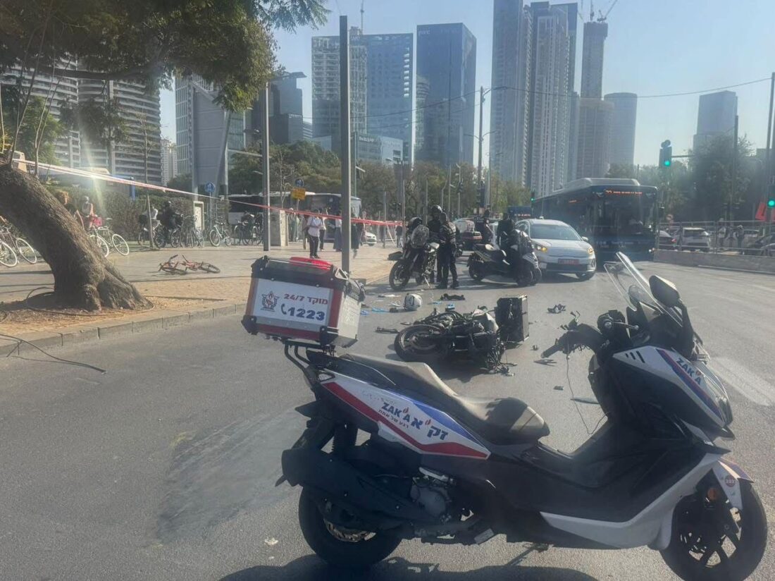 מתנדבי זק״א פועלים בזירת תאונת אופניים קטלנית