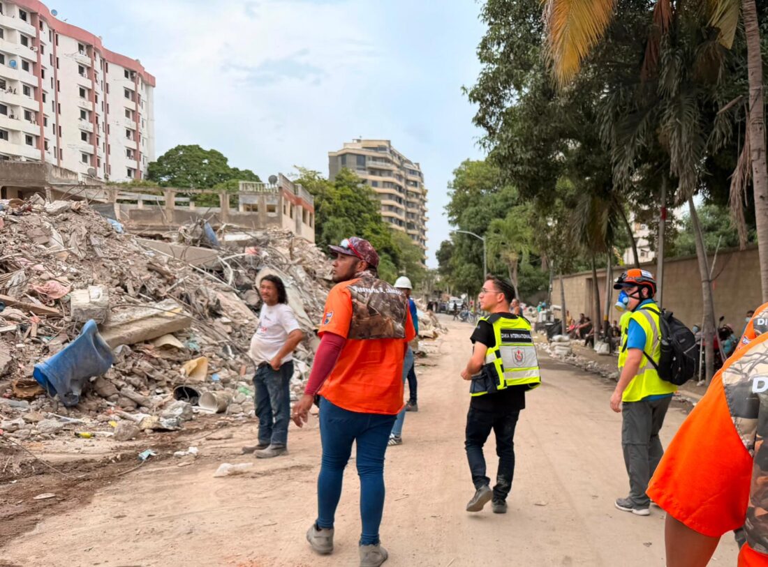 משלחת זק״א בזירת אסון רעידת האדמה בונצואלה. צילום: זק״א