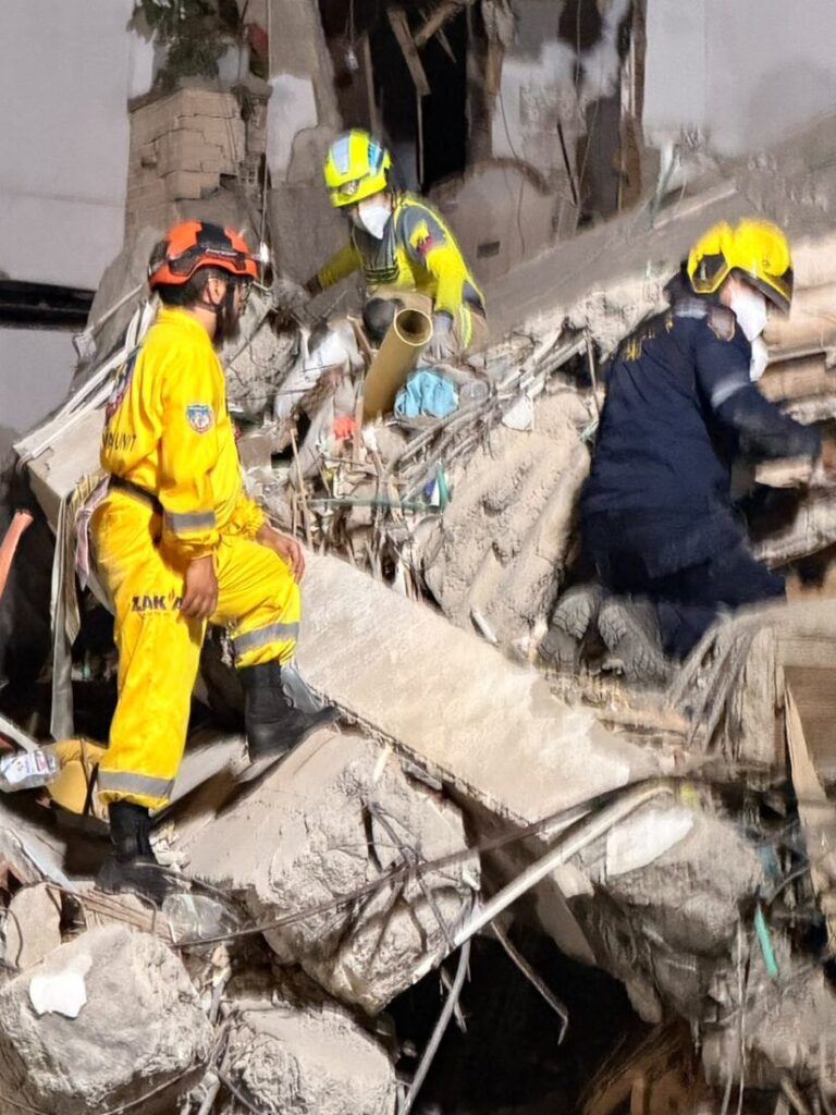 משלחת זק"א באסון רעידת האדמה בקולומביה. צילום: זק"א